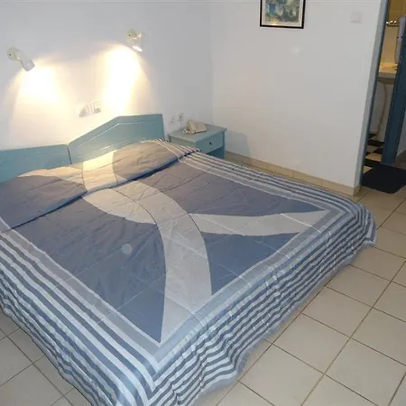 Kazaviti 3*