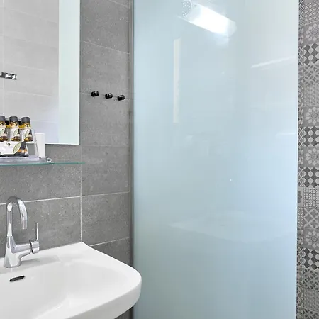 Hotel Kazaviti 3*